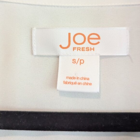 Joe Fresh * Women's Button Down Top * Size Small - Picture 3 of 6